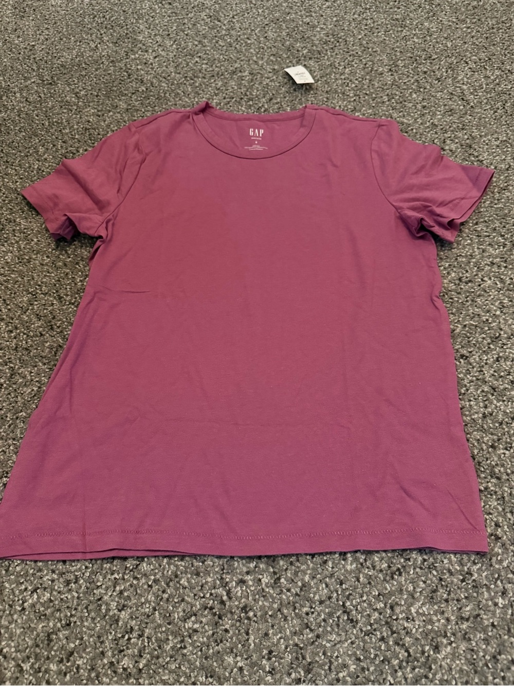 GAP Women’s Short Sleeve Tee in Berry Pink